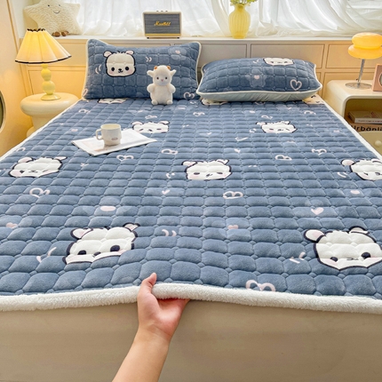 91家纺网 家纺一手货源 找家纺 总 眠势力 2025新款牛奶绒床垫保防滑床护垫床褥学生垫子可机洗