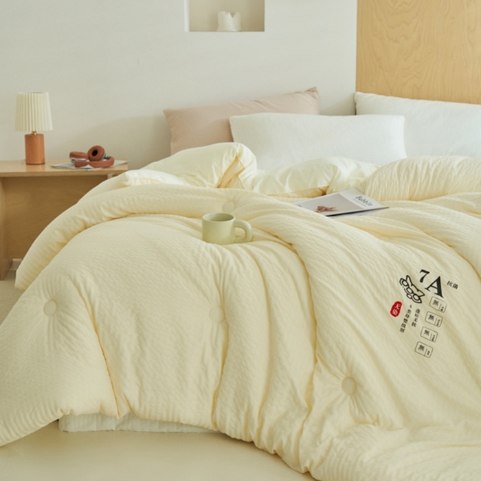 91家纺网 家纺一手货源 找家纺 子由 2024新款b类泡泡格7A抗菌大豆纤维冬被被子被芯 泡泡格-奶昔白