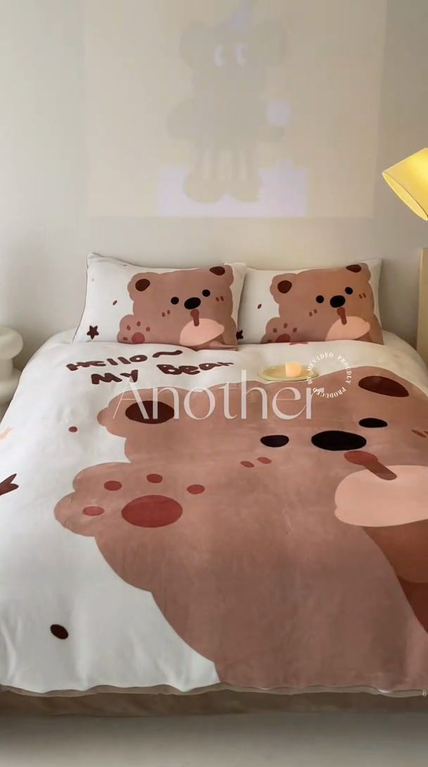 91家纺网 家纺一手货源 找家纺 星座家纺 2025新款大版卡通牛奶绒四件套 曲奇小熊