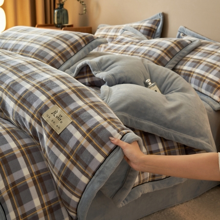 91家纺网 家纺一手货源 找家纺 （总）2024新款无印风牛奶绒宽边可拆洗冬被被子被芯