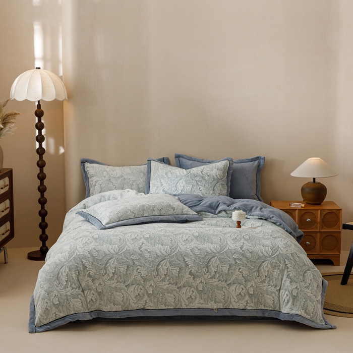 91家纺网 家纺一手货源 找家纺 2024新款牛奶绒染色雕花可拆洗冬被被子被芯 连枝