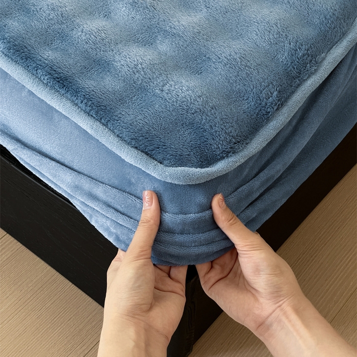 91家纺网 家纺一手货源 找家纺 欧邦 新款泡泡绒仿兔毛牛奶绒床笠可搭配同款毛毯（外贸供货） 泡泡宝蓝