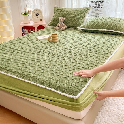 91家纺网 家纺一手货源 找家纺 圣比熊 2025新款220克高克重塔芙绒床笠床垫保护套床单套床盖 茶绿色