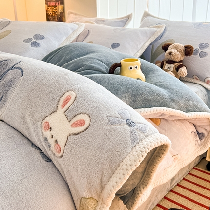 91家纺网 家纺一手货源 找家纺 （总）倾慕家纺 2024新款加厚保暖6D立体雪花绒系列-四件套