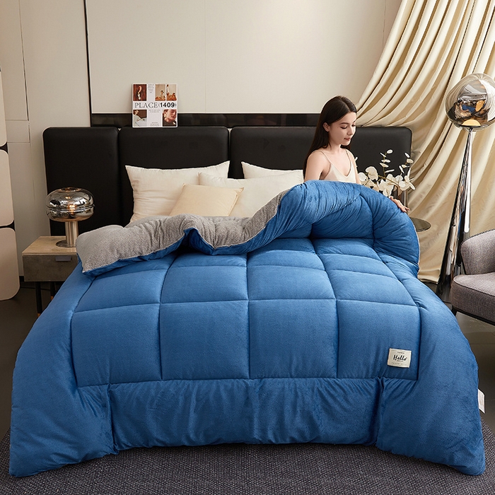 91家纺网 家纺一手货源 找家纺 梦恬佳 2024新款牛奶绒羊羔绒冬被被子被芯 蓝灰色