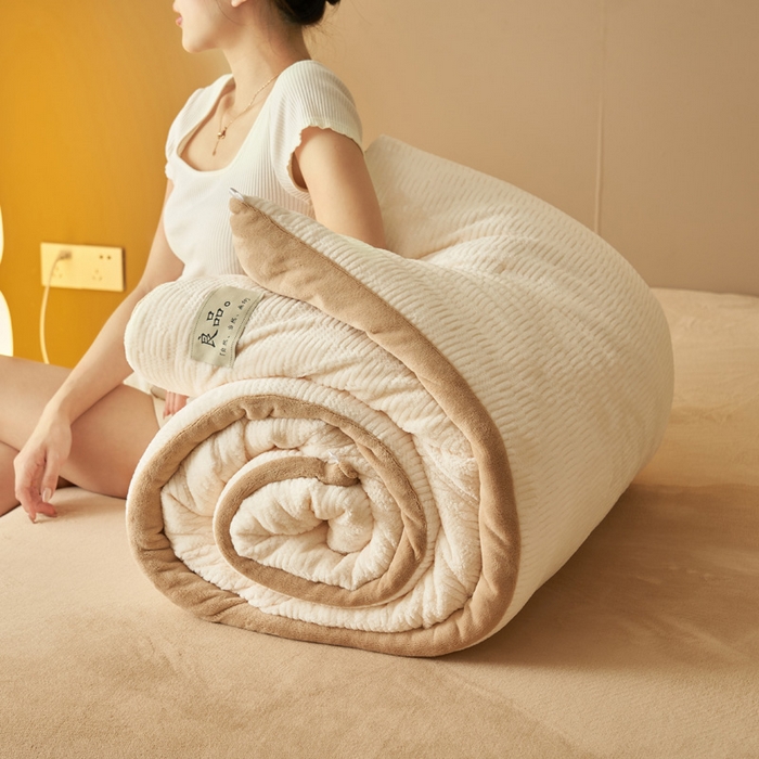 91家纺网 家纺一手货源 找家纺 （总）2024新款牛奶绒提花围棋格冬被四件套