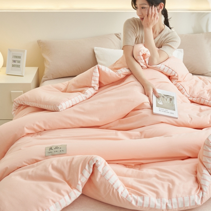 91家纺网 家纺一手货源 找家纺 2024新款b类简约条纹立体大豆纤维冬被被子被芯 条纹立体-浅粉