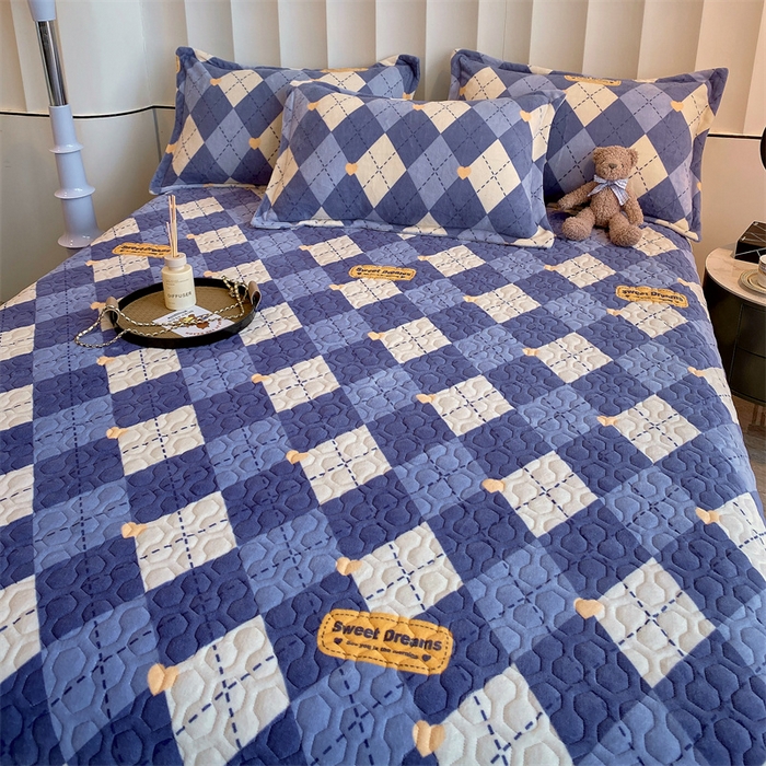 91家纺网 家纺一手货源 找家纺 凯儿 2025新款A类牛奶绒印花单床盖三件套 英伦时光