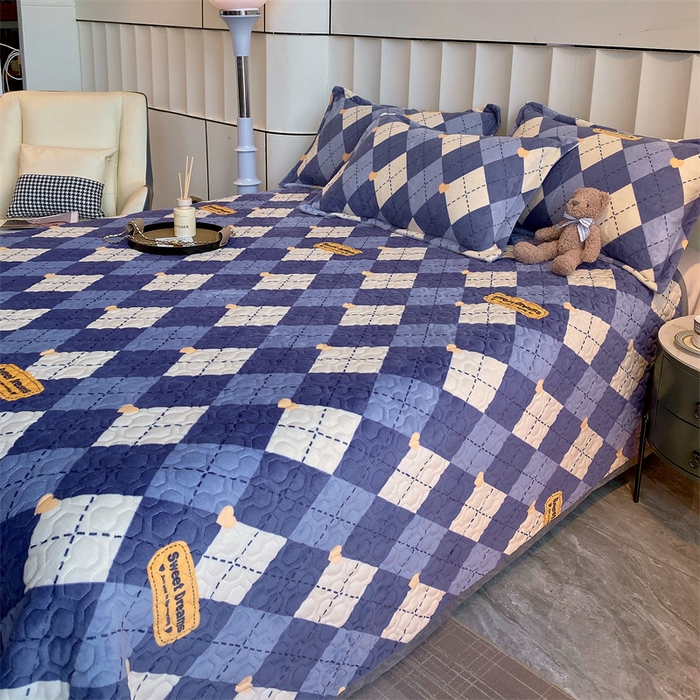 91家纺网 家纺一手货源 找家纺 凯儿 2025新款A类牛奶绒印花单床盖三件套 英伦时光