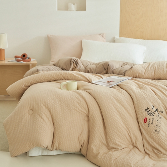 91家纺网 家纺一手货源 找家纺 子由 2024新款b类泡泡格7A抗菌大豆纤维冬被被子被芯 泡泡格-浅咖