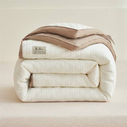 91家纺网 家纺一手货源 找家纺 （总）2024新款b类针织良品格大豆纤维冬被被子被芯