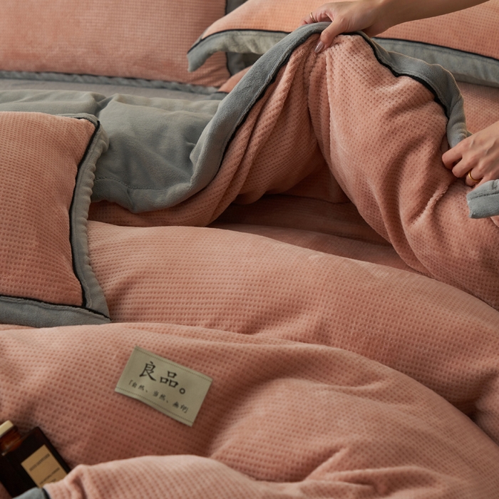 91家纺网 家纺一手货源 找家纺 2024新款牛奶绒华夫格可拆洗冬被被子被芯 华夫格可拆洗-豆沙