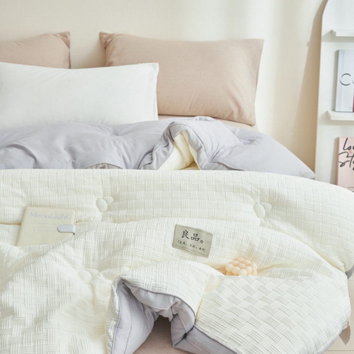 91家纺网 家纺一手货源 找家纺 2024新款b类针织良品格大豆纤维冬被被子被芯 良品格-白+灰