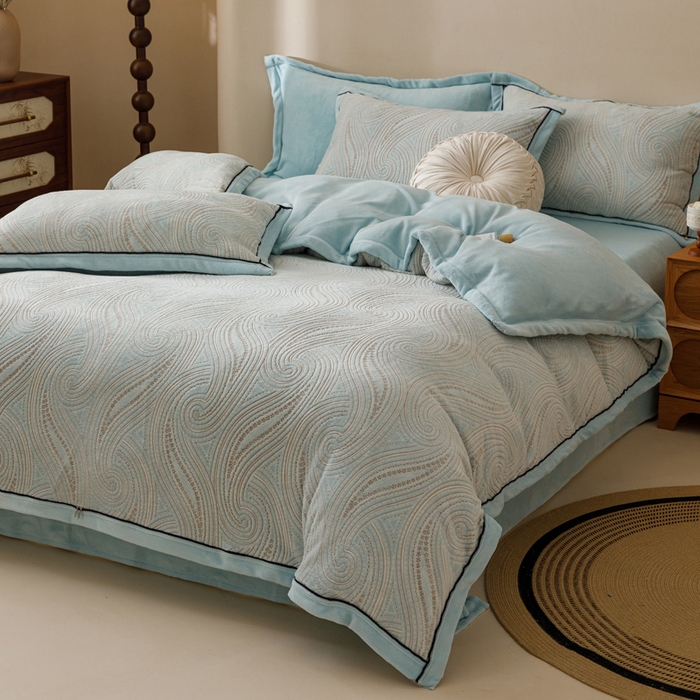 91家纺网 家纺一手货源 找家纺 2024新款牛奶绒染色雕花可拆洗冬被被子被芯 意境云海