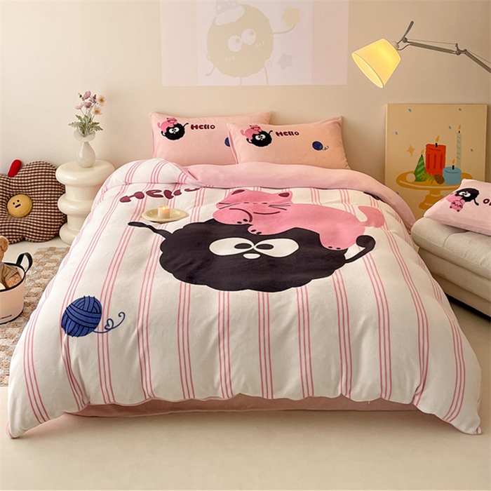 91家纺网 家纺一手货源 找家纺 星座家纺 2025新款大版卡通牛奶绒四件套 煤球小猫