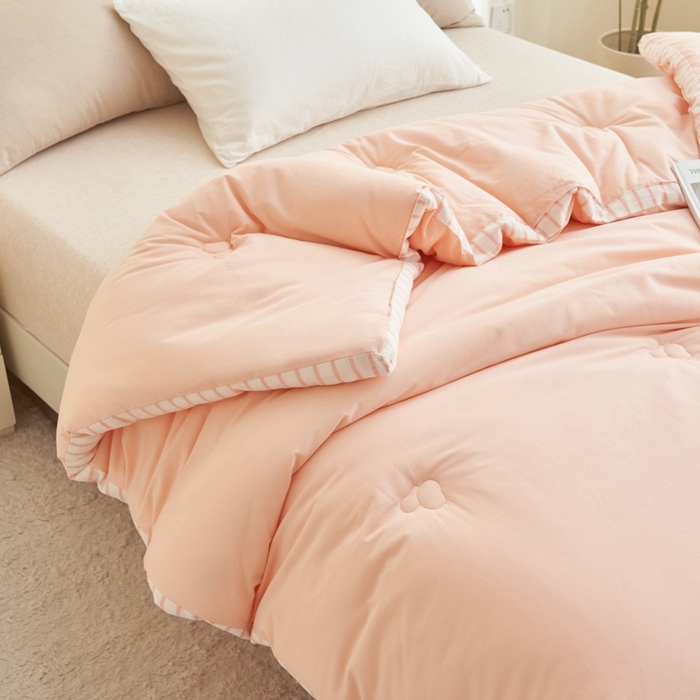 91家纺网 家纺一手货源 找家纺 2024新款b类简约条纹立体大豆纤维冬被被子被芯 条纹立体-浅粉