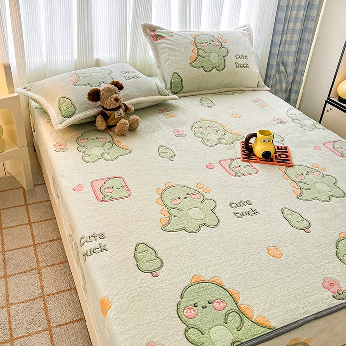 91家纺网 家纺一手货源 找家纺 倾慕家纺 2024新款加厚保暖6D立体雪花绒系列-单床笠 绿色小龙