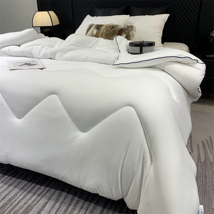 91家纺网 家纺一手货源 找家纺 奈萝家纺 2024新款超柔针织四季恒温春秋被冬被被子被芯 白色