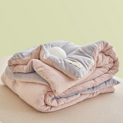 91家纺网 家纺一手货源 找家纺 （总）2024新款双面牛奶绒德绒拼色冬被四件套