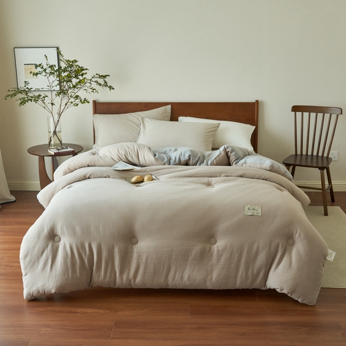 91家纺网 家纺一手货源 找家纺 子由 2024新款双层皱皱纱大豆纤维冬被被子被芯 双层纱-驼+灰