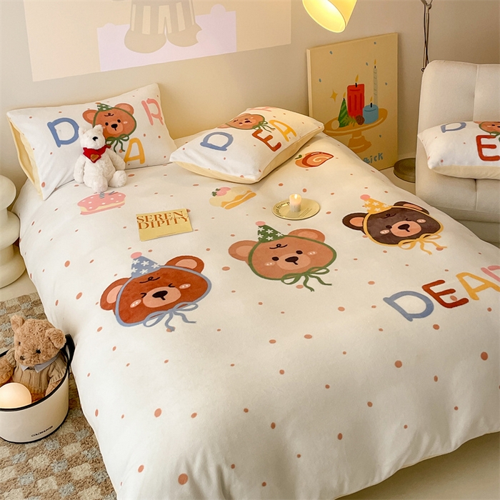 91家纺网 家纺一手货源 找家纺 星座家纺 2025新款大版卡通牛奶绒四件套 点点熊