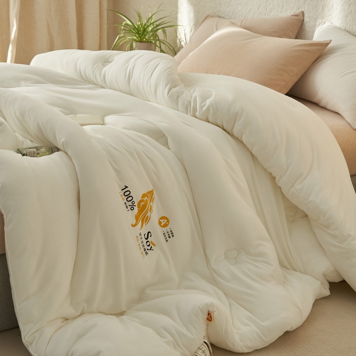 91家纺网 家纺一手货源 找家纺 2024新款b类针织简约条纹大豆冬被被子被芯 针织条纹-米白