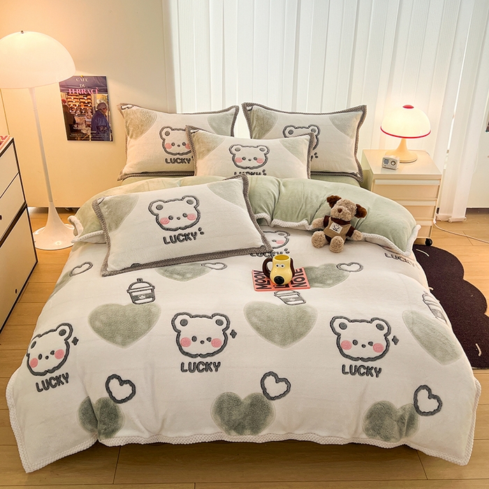 91家纺网 家纺一手货源 找家纺 倾慕家纺 2024新款加厚保暖6D立体雪花绒系列-单被套 奶茶小熊