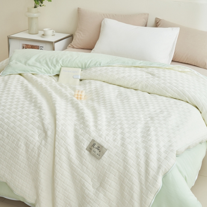 91家纺网 家纺一手货源 找家纺 子由 2024新款b类良品格子母冬被被子被芯 子母被-白+绿