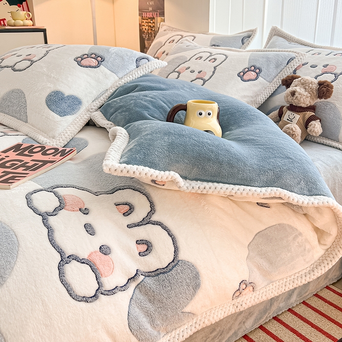 91家纺网 家纺一手货源 找家纺 倾慕家纺 2024新款加厚保暖6D立体雪花绒系列-单枕套 波波兔