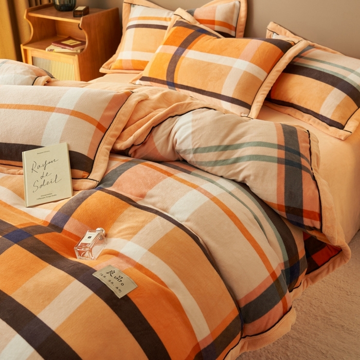 91家纺网 家纺一手货源 找家纺 2024新款无印风牛奶绒宽边可拆洗冬被被子被芯 无印风可拆洗冬被-爱玛格