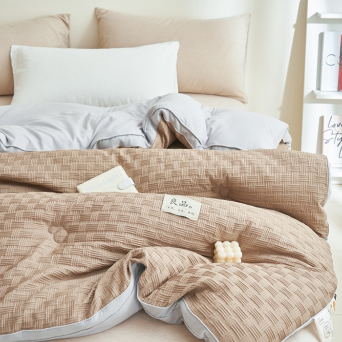91家纺网 家纺一手货源 找家纺 2024新款b类针织良品格大豆纤维冬被被子被芯 良品格-驼+灰