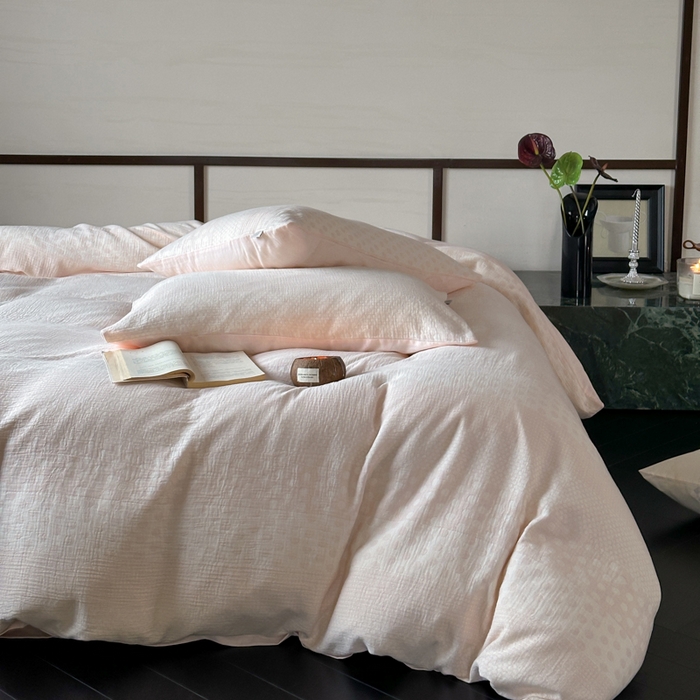 91家纺网 家纺一手货源 找家纺 玛奇朵 2024新品韩国A类色织简约双面波点提花双层皱皱纱-波尔卡舞曲 波尔卡舞曲-粉