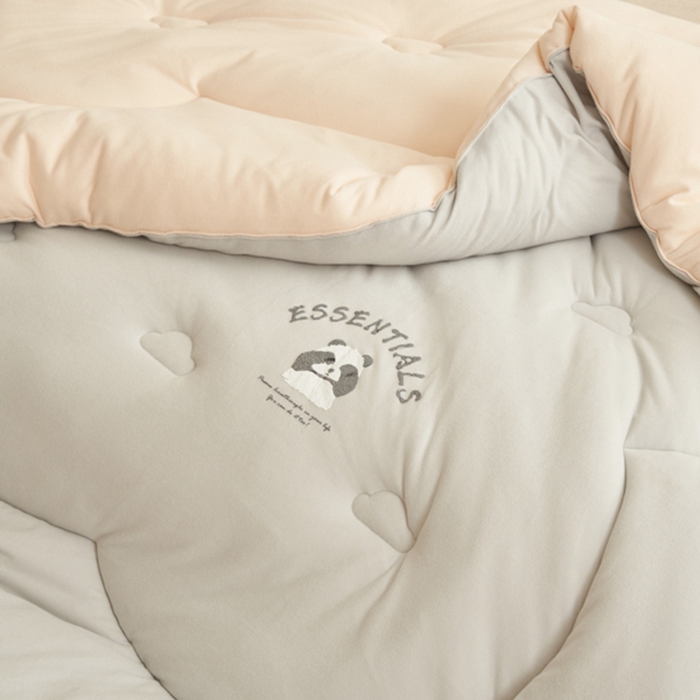 91家纺网 家纺一手货源 找家纺 2024新款b类针织德绒猫猫大豆冬被被子被芯 猫猫被-淡灰