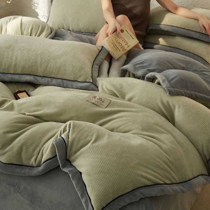 91家纺网 家纺一手货源 找家纺 2024新款牛奶绒华夫格可拆洗冬被被子被芯 华夫格可拆洗-牛油果绿