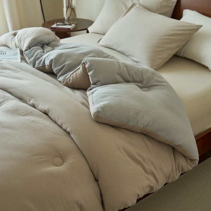 91家纺网 家纺一手货源 找家纺 子由 2024新款双层皱皱纱大豆纤维冬被被子被芯 双层纱-驼+灰