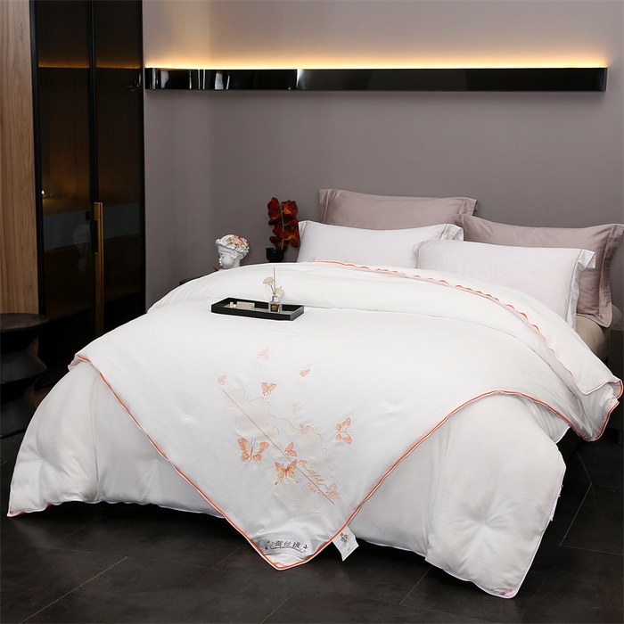 91家纺网 家纺一手货源 找家纺 恒鑫 2025新款全棉绣花桑蚕丝冬被春秋被拉链二合一子母被 月光白