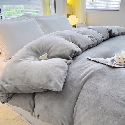 91家纺网 家纺一手货源 找家纺 （总）七仙女家纺 2025新款A类230g高克重牛奶绒单品被套