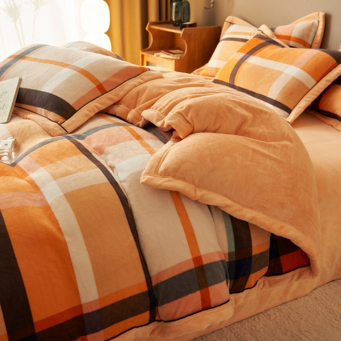 91家纺网 家纺一手货源 找家纺 2024新款无印风牛奶绒宽边可拆洗冬被被子被芯 无印风可拆洗冬被-爱玛格