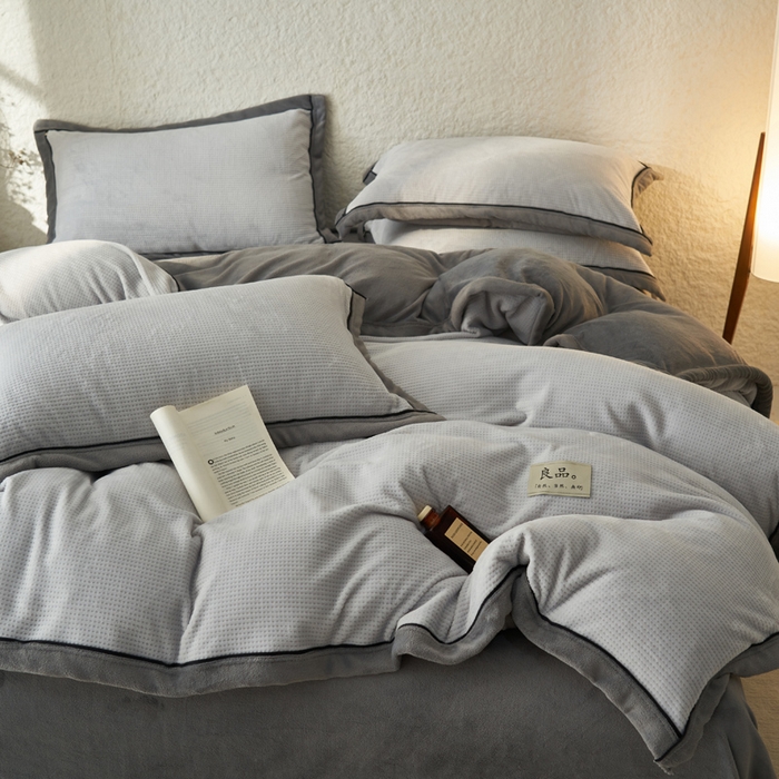 91家纺网 家纺一手货源 找家纺 2024新款牛奶绒华夫格可拆洗冬被被子被芯 华夫格可拆洗-浅灰