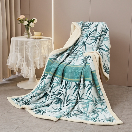 91家纺网 家纺一手货源 找家纺 2025新款A面欧棉绒B面北极绒复合毛毯盖毯毯子 竹子绿