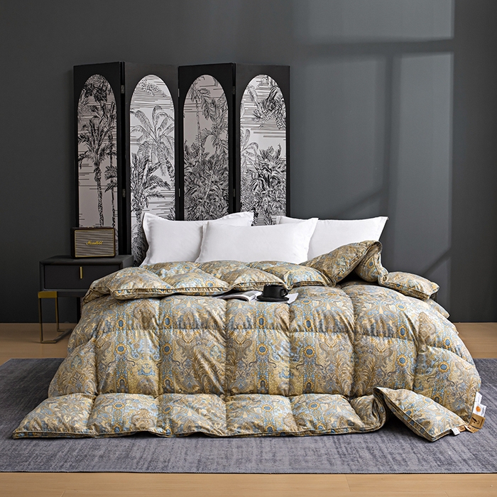 91家纺网 家纺一手货源 找家纺 华盛羽绒被壳 2024新款华盛糯棉印花羽毛被鹅绒被主推款 宫羽