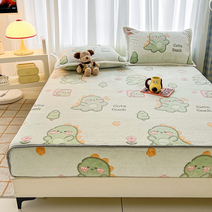 91家纺网 家纺一手货源 找家纺 倾慕家纺 2024新款加厚保暖6D立体雪花绒系列-单床笠 绿色小龙