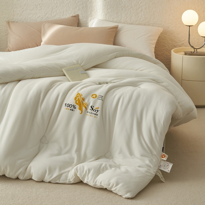 91家纺网 家纺一手货源 找家纺 2024新款b类针织简约条纹大豆冬被被子被芯 针织条纹-米白