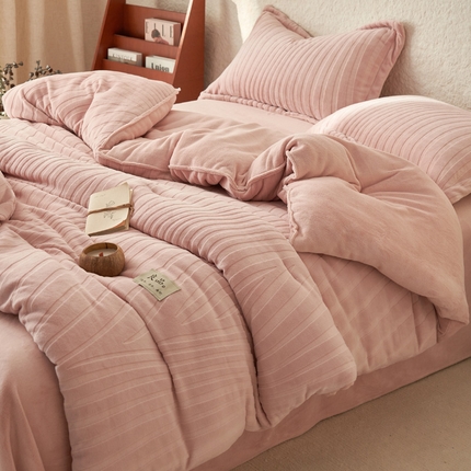 2024新款牛奶绒牛奶绒雕花冬被四件套 曲线雕花-豆沙粉