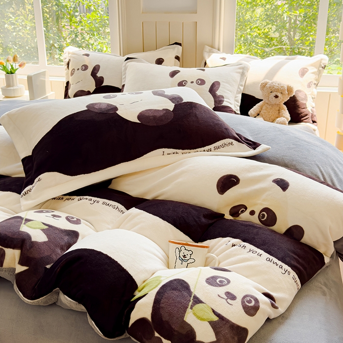 91家纺网 家纺一手货源 找家纺 狂想家 2025新款加厚牛奶绒卡通印花四件套 萌趣森林