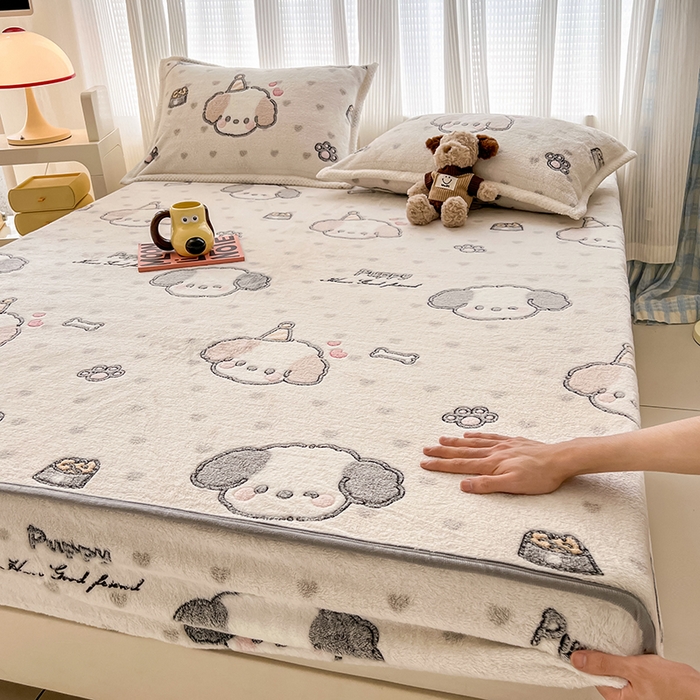 91家纺网 家纺一手货源 找家纺 倾慕家纺 2024新款加厚保暖6D立体雪花绒系列-单床笠 礼物小狗