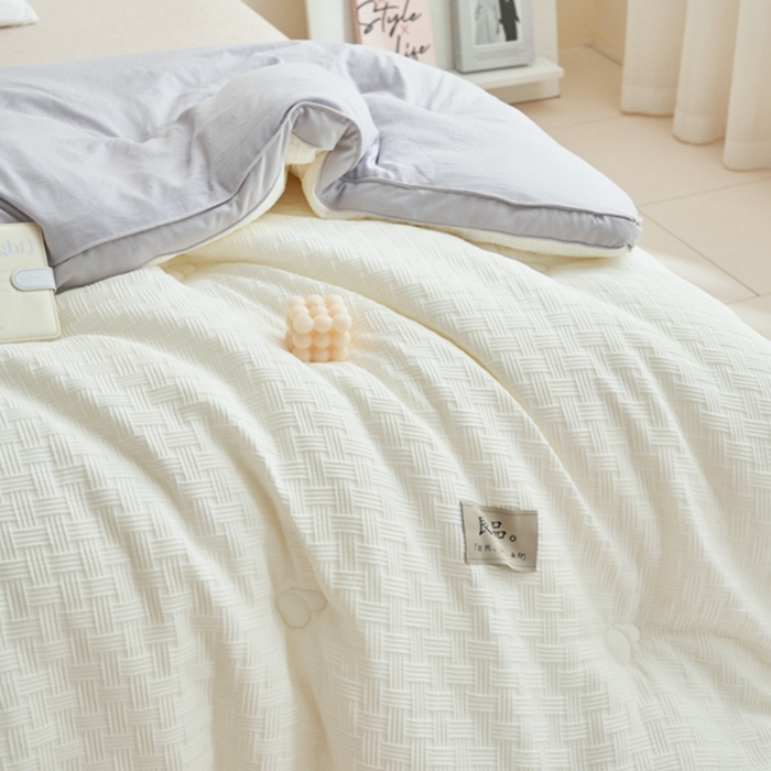 91家纺网 家纺一手货源 找家纺 2024新款b类针织良品格大豆纤维冬被被子被芯 良品格-白+灰