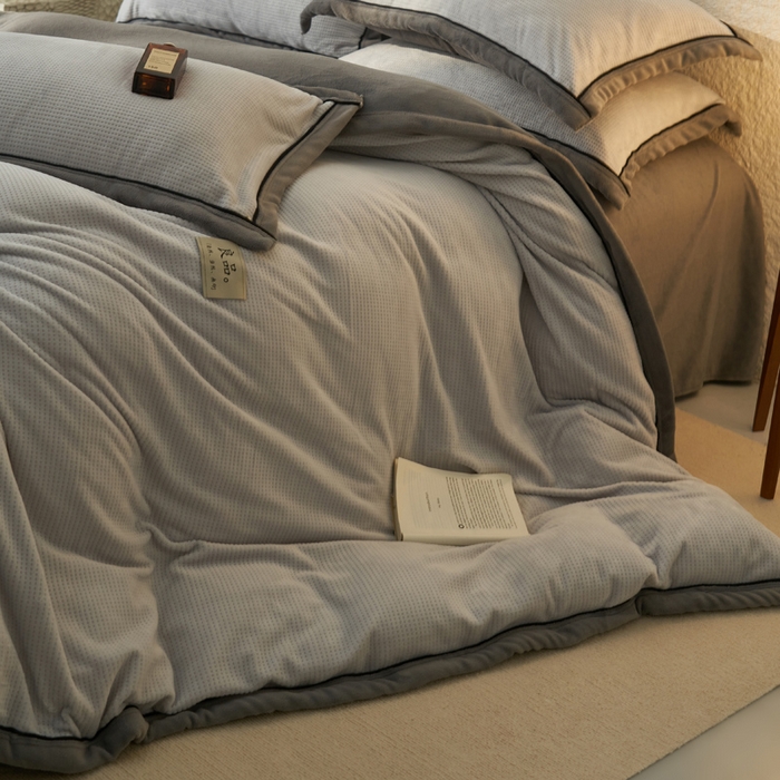 91家纺网 家纺一手货源 找家纺 2024新款牛奶绒华夫格可拆洗冬被被子被芯 华夫格可拆洗-浅灰