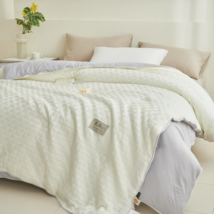 91家纺网 家纺一手货源 找家纺 子由 2024新款b类良品格子母冬被被子被芯 子母被-白+灰