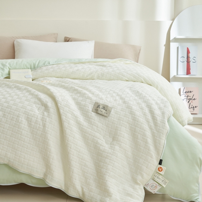 91家纺网 家纺一手货源 找家纺 子由 2024新款b类良品格子母冬被被子被芯 子母被-白+绿